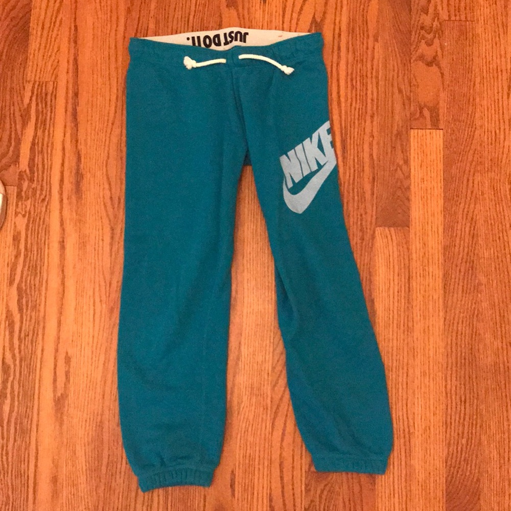 Nike cropped sweat pants